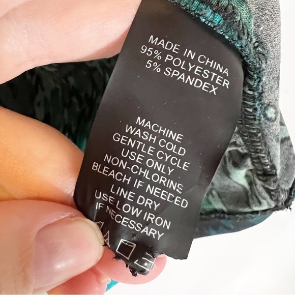 Vince Camuto Teal Stretch Criss Cross Front Blouse - Picture 4 of 5